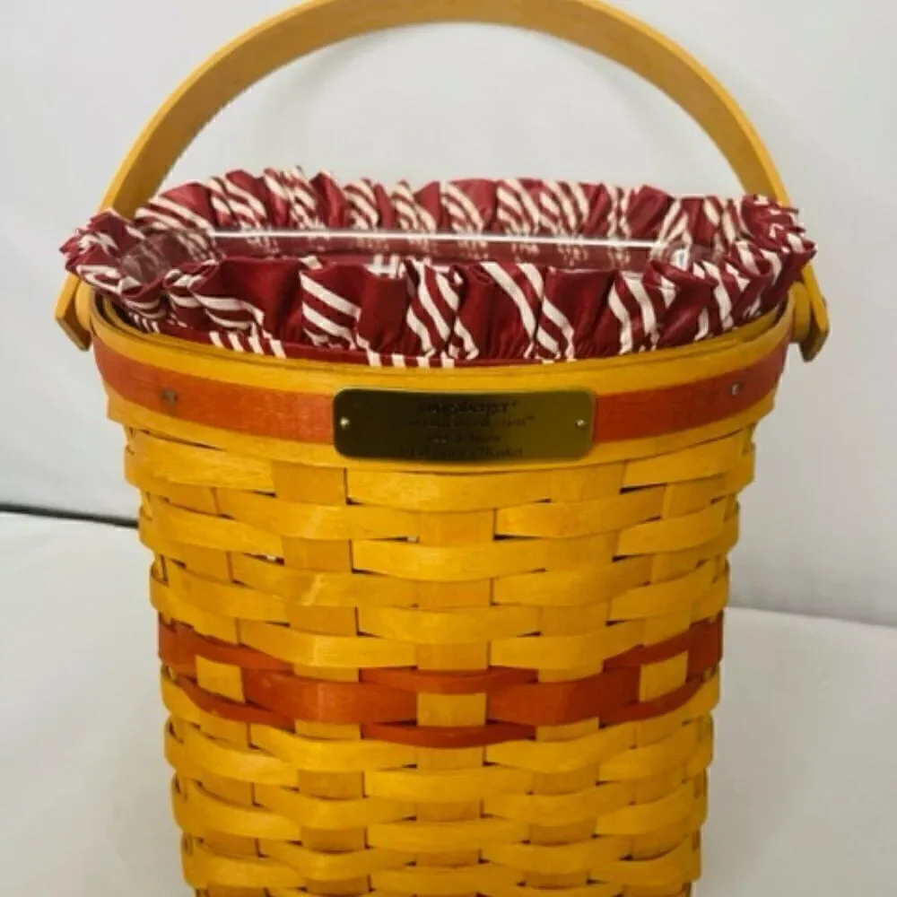 Longaberger 1998 Christmas Collection Glad Tidings Red Basket W/ Liner & Protect